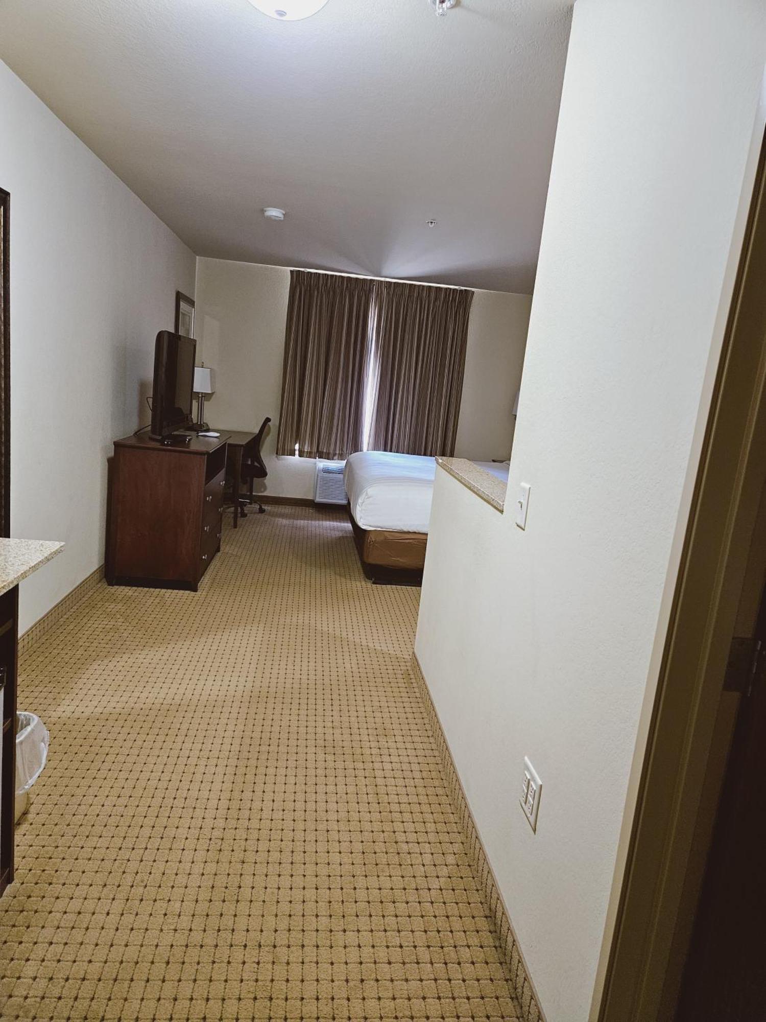 Cobblestone Inn & Suites - Bloomfield Exteriör bild